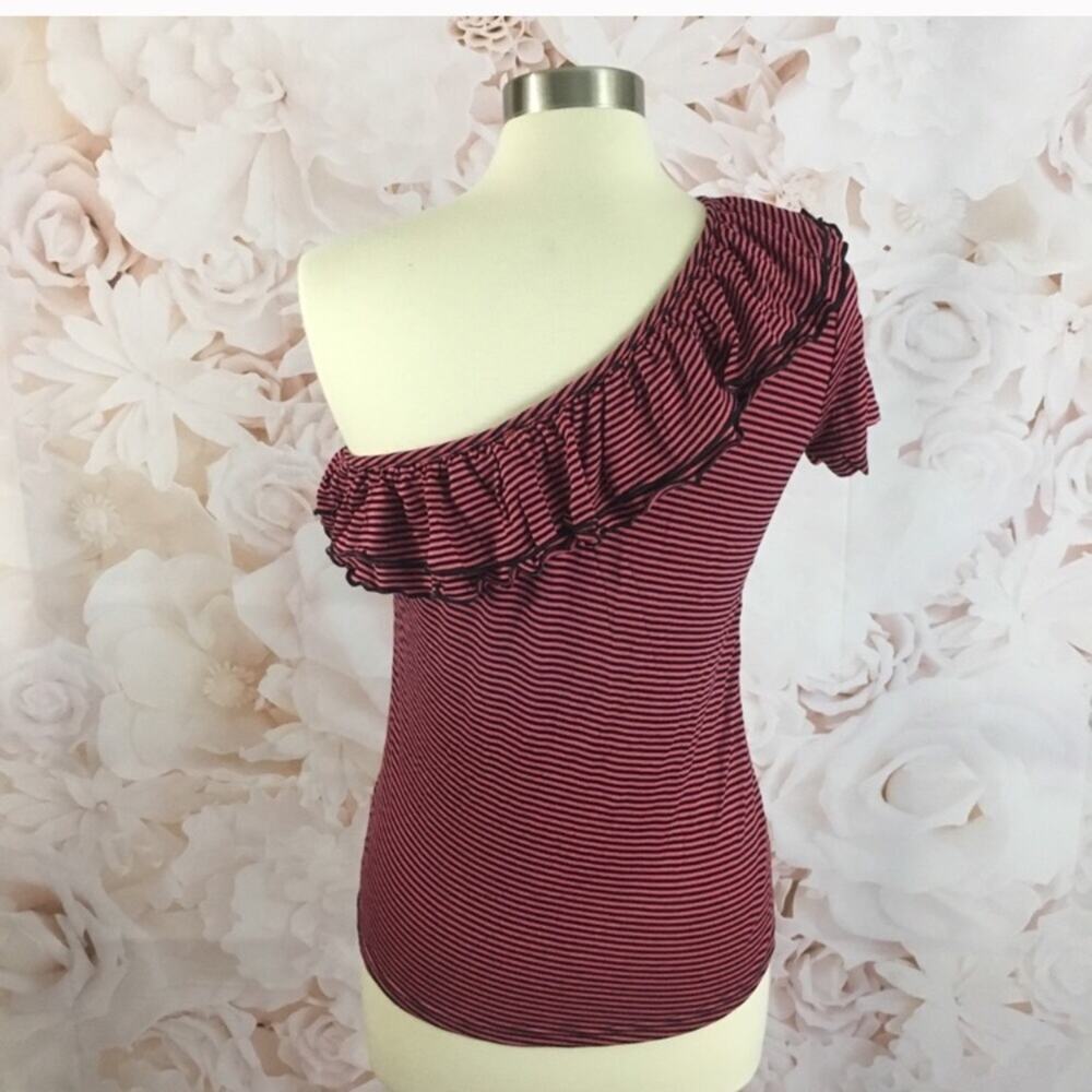 Romeo & Juliet Couture One-Shoulder Ruffled Stripe Top in Burgundy and Black - Picture 6 of 7